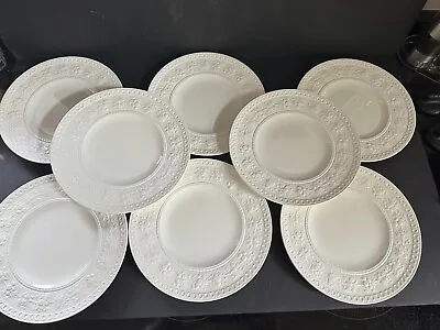Buy Set Of 8 Vintage White Wedgewood Of Etruria Embossed 8.5  Dinner Plates • 95.90£