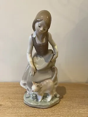 Buy Lladro Figurine  Little Girl With Cat  1187 Retired - Excellent Condition • 30£