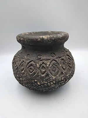 Buy Antique Kenyan African 18th / 19th Century Brown Pottery Pot. • 40£