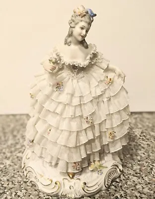 Buy Capodimonte Figurine Lady • 166.95£