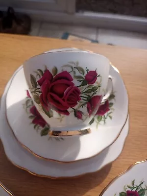 Buy Vintage Colclough Red Roses Trio Pattern No: 7981 In Lovely Condition • 8.99£