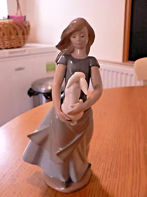 Buy A Stunning Lladro / Nao 0762  Countrygirl  With Rabbit  Figure. • 24.99£