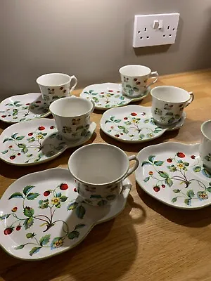 Buy 6 X James Kent, Strawberry & Butterfly - Hostess Cup & Saucer • 45£