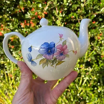 Buy Wade England - Royal Victoria Pottery  - Sweet Peas Small Tea Pot • 0.99£