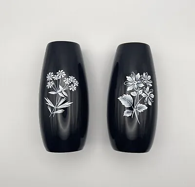 Buy Pair Of Wade Posy Vases - Good Condition - Black With White Flowers  • 18.99£
