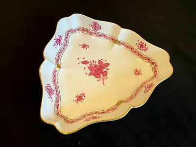 Buy Herend Porcelain Handpainted Chinese Bouquet Raspberry Triangular Dish 191/ap  • 132.81£