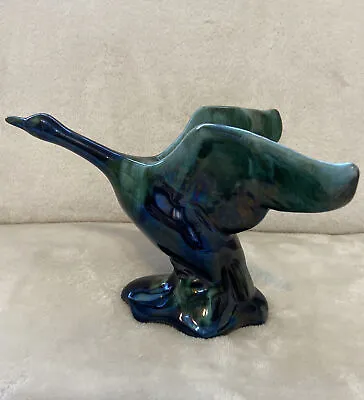 Buy BLUE MOUNTAIN Collection CANADIAN POTTERY Glazed Clay GOOSE FIGURINE 20cm Length • 30£