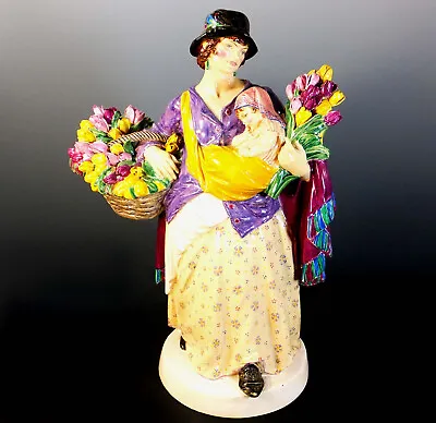 Buy V. RARE EARLY STUDIO CERAMIC SCULPTURE By CHARLES VYSE 'THE TULIP SELLER' - 1924 • 1,450£