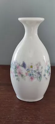 Buy Vintage Wedgewood Angela Bone Chine Bud Vase • 2.50£