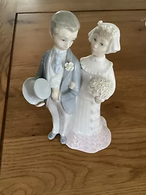 Buy LLADRO Figurine No.4808 - Wedding Couple / Bride And Groom Mint • 39.99£