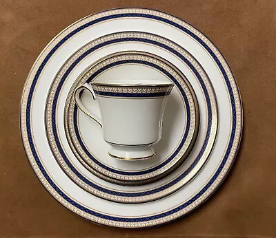 Buy Aynsley Blue Orient 5pc Place Setting • 85.74£