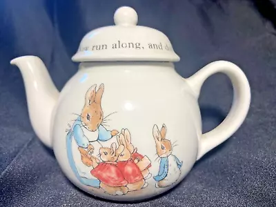 Buy Wedgwood Peter Rabbit Children's Miniature Tea Pot Barlaston & Etruria • 14.41£