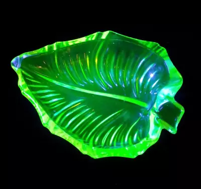 Buy Vintage Art Deco Green Vaseline/uranium Glass Trinket Dish A/f • 5.43£