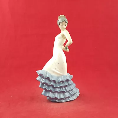 Buy Nao By Lladro - Flamenco Dancer / Bailarina Garrida 418 (chipped) - L/N 3334 • 60£