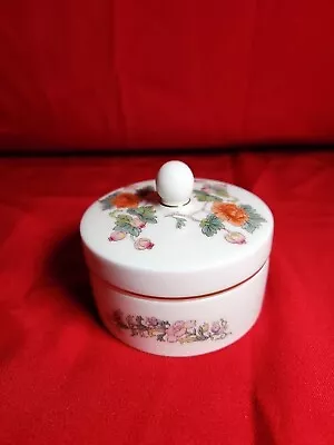Buy Vintage Wedgwood Bone China Kutani Crane Trinket Box Dish With Lid Collectable  • 9.99£
