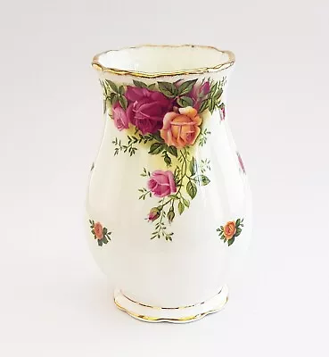Buy Beautiful Collectable Royal Albert Old Country Roses 1962 Vase • 6.50£