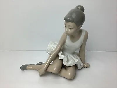 Buy Lladro / Nao Ballerina Sitting Perfect Condition #0147 15cm High • 34.99£