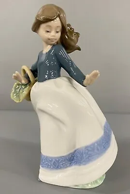 Buy Lladro Nao Figurine Girl With Flower Basket Porcelain Handmade Spain #1095 • 11.99£