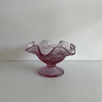Buy Fenton Art Glass Dusty Rose Strawberry Pattern Pedestaled Ruffle Dish • 17.07£