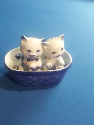 Buy Delft Blue And White Pottery Cats Kittens Cruet Set. • 6.50£