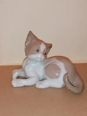 Buy Vintage Lladro Surprised Cat Porcelain Figurine 5114, Dated 1981 Pristine • 24.99£