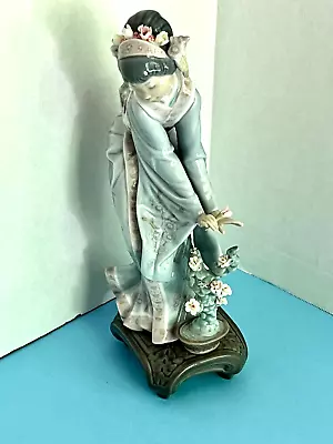 Buy Lladro Collectible Figurine Mayumi 1449 Japanese Flowers Retired 9.75  • 283.50£