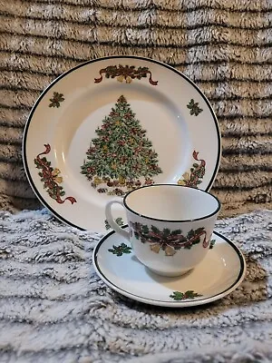 Buy Johnson Brothers Victorian Christmas Two 3 Piece Dinnerware Settings New No Box • 36.44£
