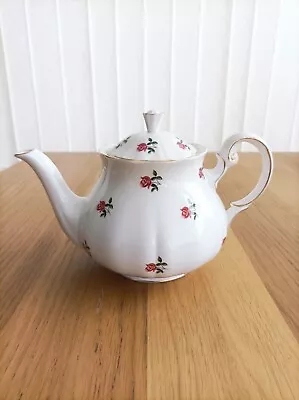 Buy Vintage Colclough  7433 (Roses)  1.5 Pint Tea Pot • 19.99£