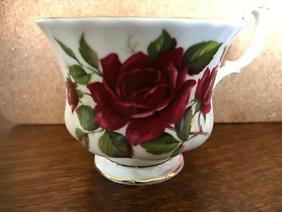 Buy Royal Albert - Dark Red Rose - Tea Cup Royal Albert China • 5£