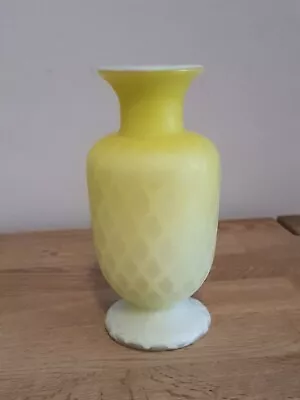 Buy Thomas Webb Yellow Quilted Satin Glass Vase • 20£