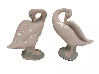 Buy Lladro Figurines Preening Geese • 19.95£