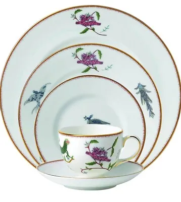 Buy Wedgwood Mythical Creatures 5 Piece Place Setting • 373.07£