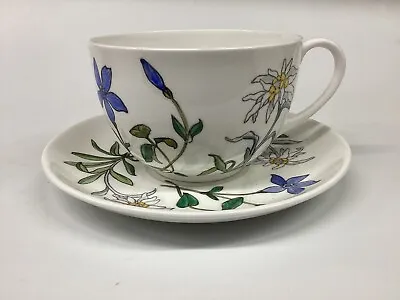 Buy Large Shelley Breakfast Cup Japanese Anemone Pattern 1/2 Pint Capacity 1938-1966 • 25£