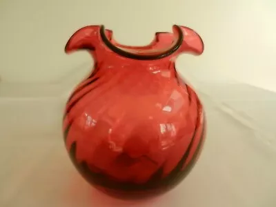 Buy Vintage Dartington Cranberry Ripple Vase • 19.99£