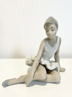 Buy Vintage NAO By LLADRO Seated Ballerina. Excellent Condition • 32£