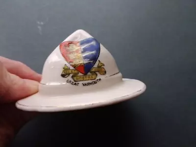 Buy Queens China Crested Ww1 Colonial Hat Crest Of Great Yarmouth • 1£