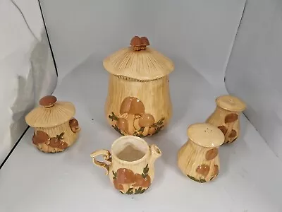 Buy Arnel's Mushroom Ceramic Set • 80£