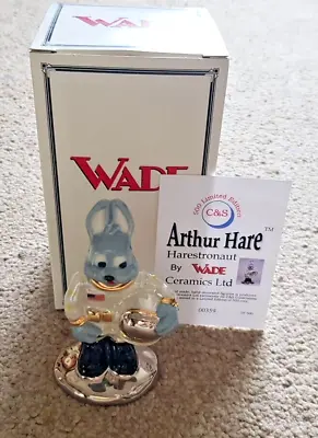 Buy Wade Pottery C&S Collectables Arthur Hare Collection - Harestronaut • 20£