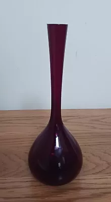 Buy Single Stem 25cm Cranberry Glass Vase • 4.95£