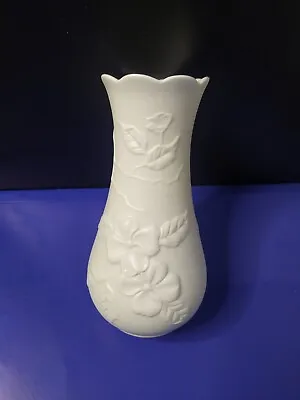 Buy Kaiser Porcelain White Bisque Floral Vase  Vintage, W. Germany 16cm. • 20£