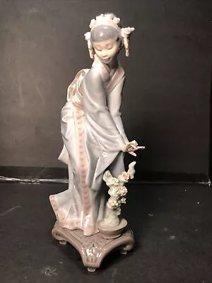 Buy Lladro # 1449  Mayumi  Japanese Geisha Girl Tending Flowers 9 3/4” High • 271.75£