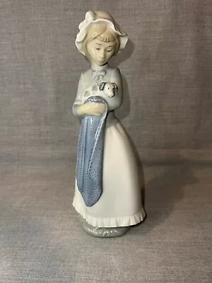 Buy Lladro Nao #241 Girl Holding Puppy In Blanket Collectible Porcelain Figurine 10  • 55.71£