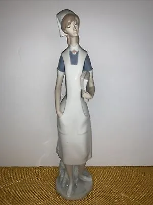 Buy VTG Lladro Nurse Porcelain Figurine REPAIRED • 51.79£