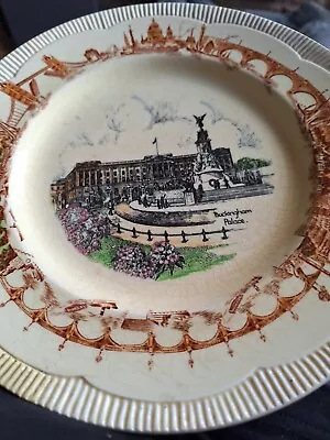 Buy Vintage Clarice Cliff Newport Buckingham Palace Plate  • 5£
