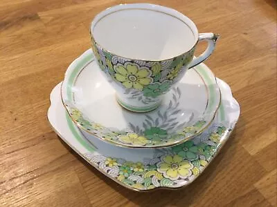 Buy Roslyn Art Deco China Wanda Trio Tea Cup Saucer & Plate • 10£