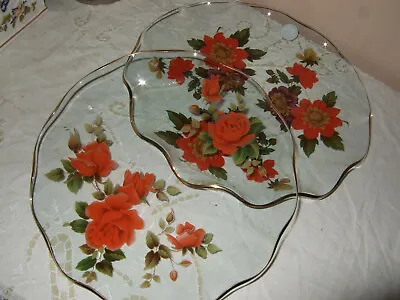 Buy 2 X Floral Chance Glass Plates • 10£