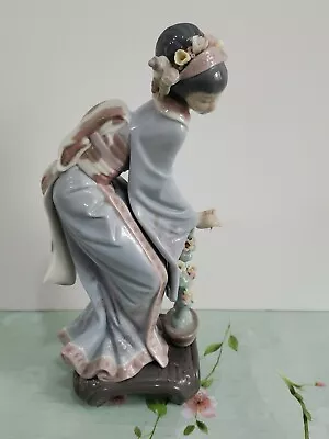 Buy Lladro Figurine Geisha Girl Mayumi Model 1449 - Excellent Condition  • 249.99£
