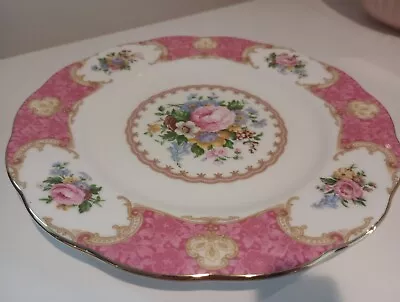 Buy Vintage Royal Albert Desert Lady Carlyle Pink Plate 20 Cm.. 1940 Vintage  • 15£