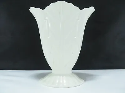 Buy Beswick - White Leaf Vase - Vintage - 844-2 - Retro Deco - Kitsch • 29.99£