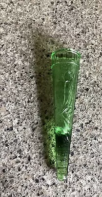 Buy Vintage? Green Glass Wall Pocket Bud Vase With Embossed Bird Read • 21.13£